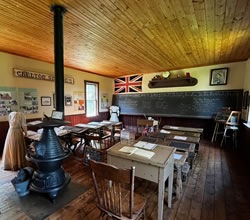 ロウアーベデックスクール内観